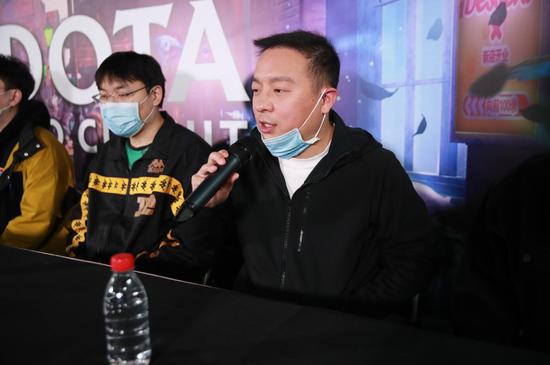 LPL时隔三年再度夺冠 Bin荣登热搜第一